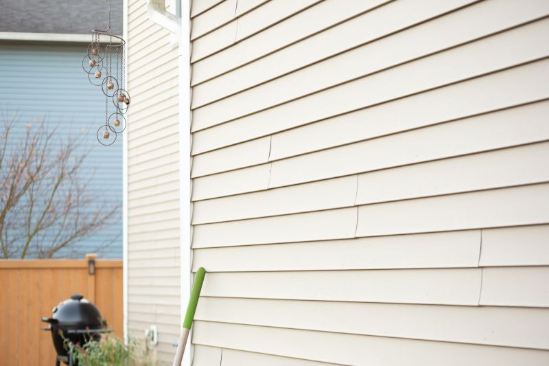 Damaged Siding Replacement in Middleburg, FL